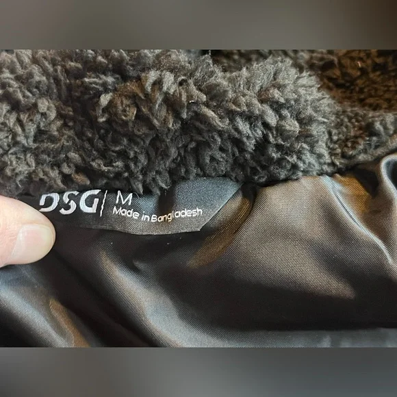 DSG Boys Dark Green Insulated Water Resistant Puffer Jacket Medium 10-12 NWT - Picture 15 of 16